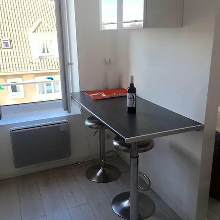 A La Mer Apartment